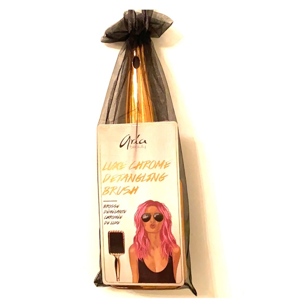 Aria Beauty Luxe Chrome Detangling Brush